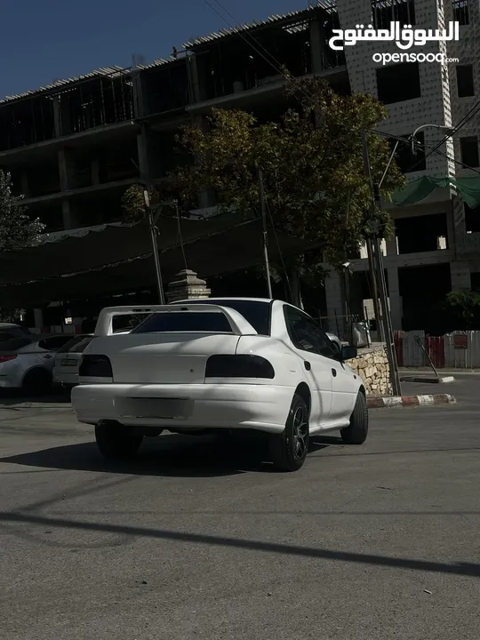 سيارة سوبارو 1999
