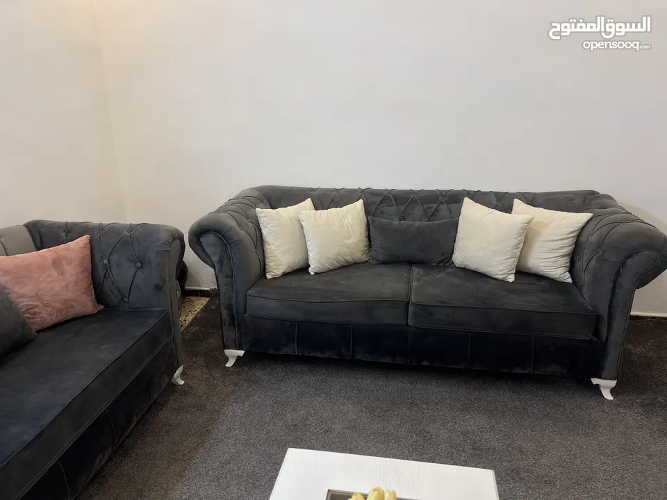 طقم كنب جديد قعدته مريحه خشب زان قابل للتفاوض