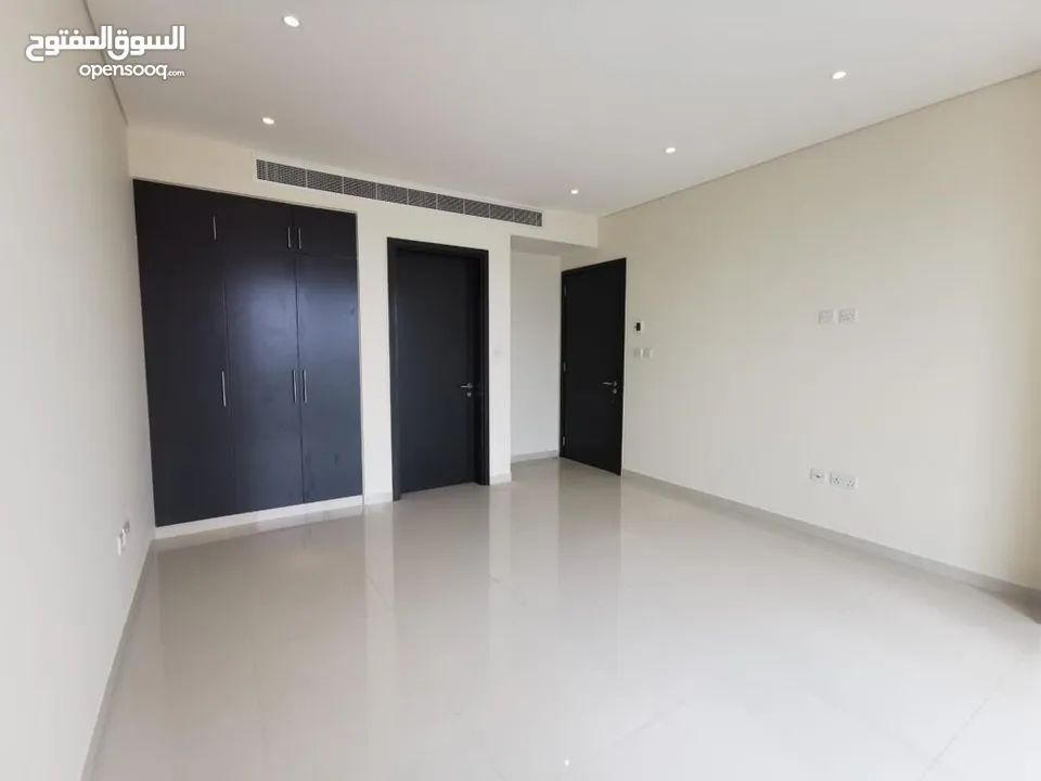 شقة للبيع في الموج apartment for sale in almouj 2 bhk