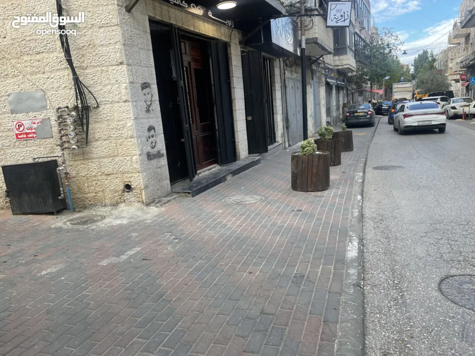 محلات للايجار مع المالك مباشرة عدد (2) في رام الله التحتا شارع الحسبة القديمة بجانب مخبز خلف، مساحة