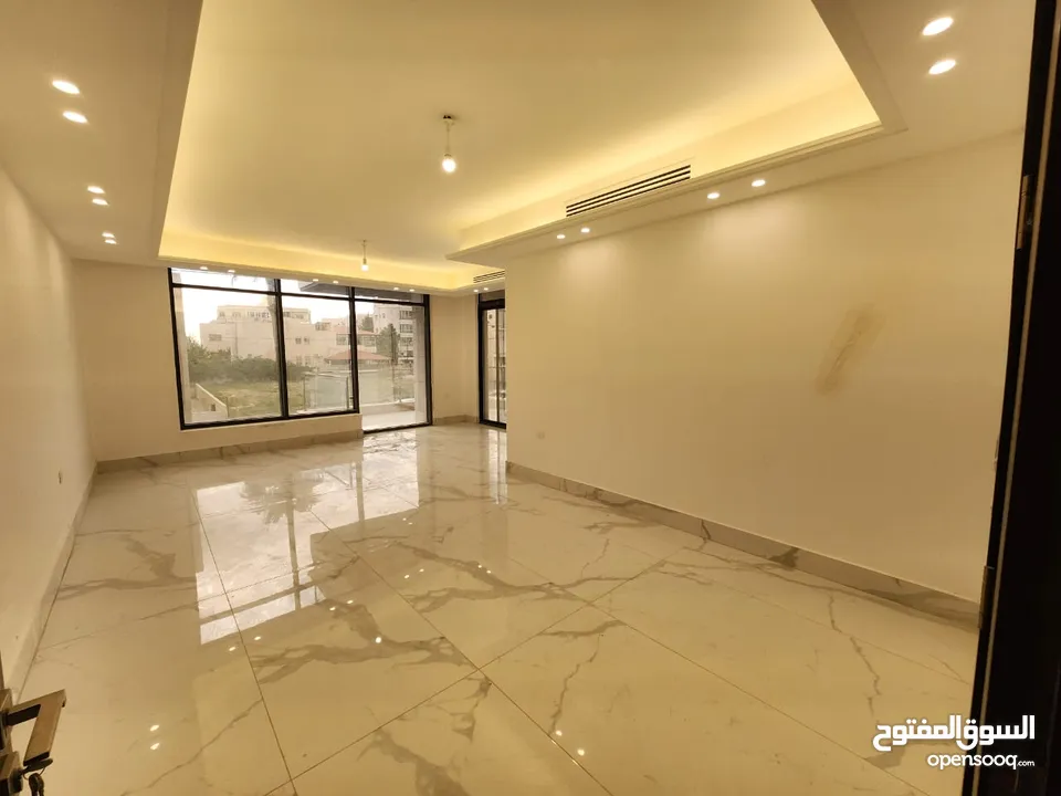 شقة نصف مفروشة للإيجار في عبدون - ref : 14583