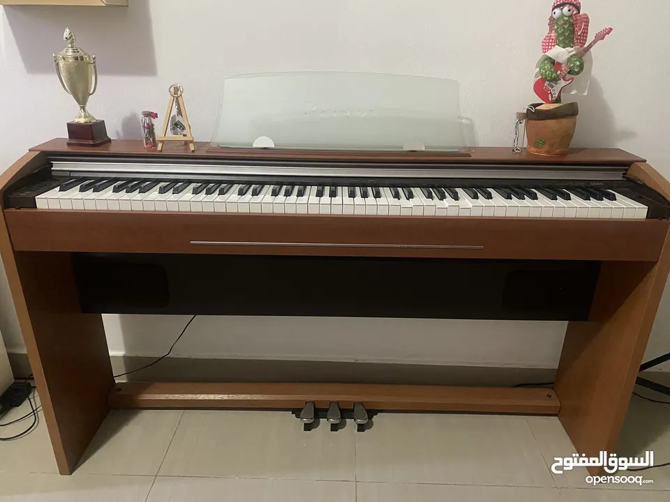 بيانو نوع كاسيو للبيع او تبديل ايفون 13 برو ماكس