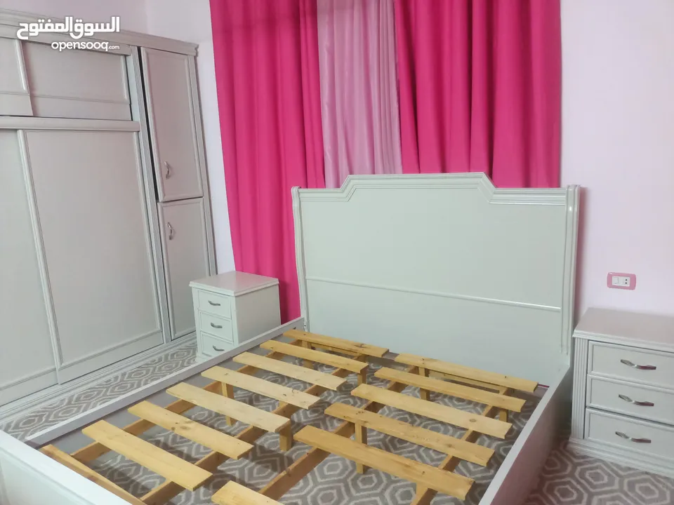 نجار متنقل ودهان  موبيليا بكافة أنواعها .....