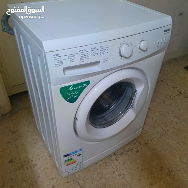 غسالة فيستيل 7 كيلو الف دورة بحالة ممتازة شغالة مية بالمية