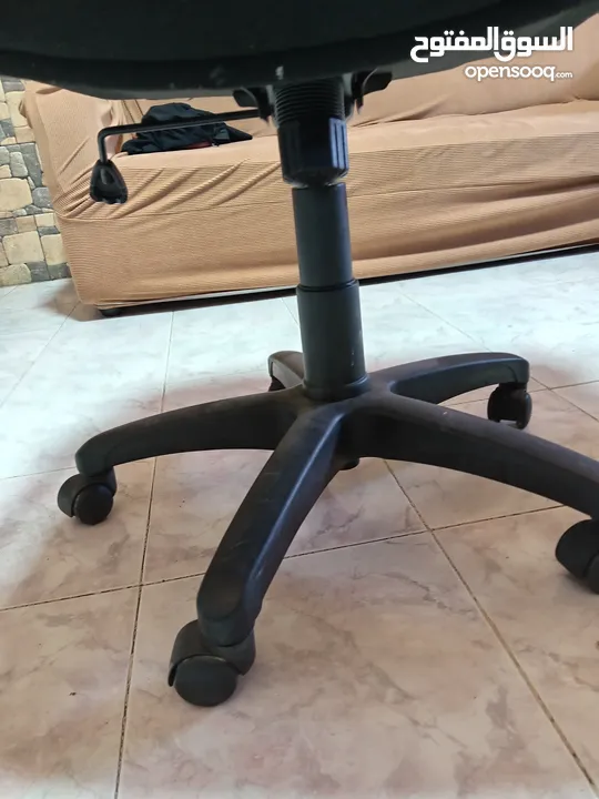 كرسي مكتب للبيع بسعر حررررررق وكالة