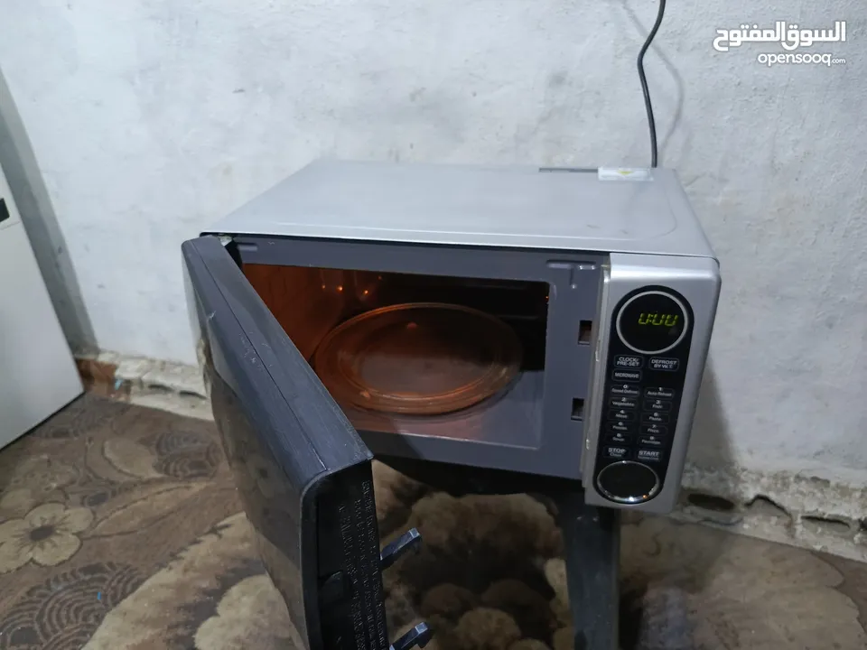 ميكرويف سونا لون سلفر واسود 25لتر حجم صغير  شغال ميه بالميه فحص يوجد توصيل قابل للتفاوض