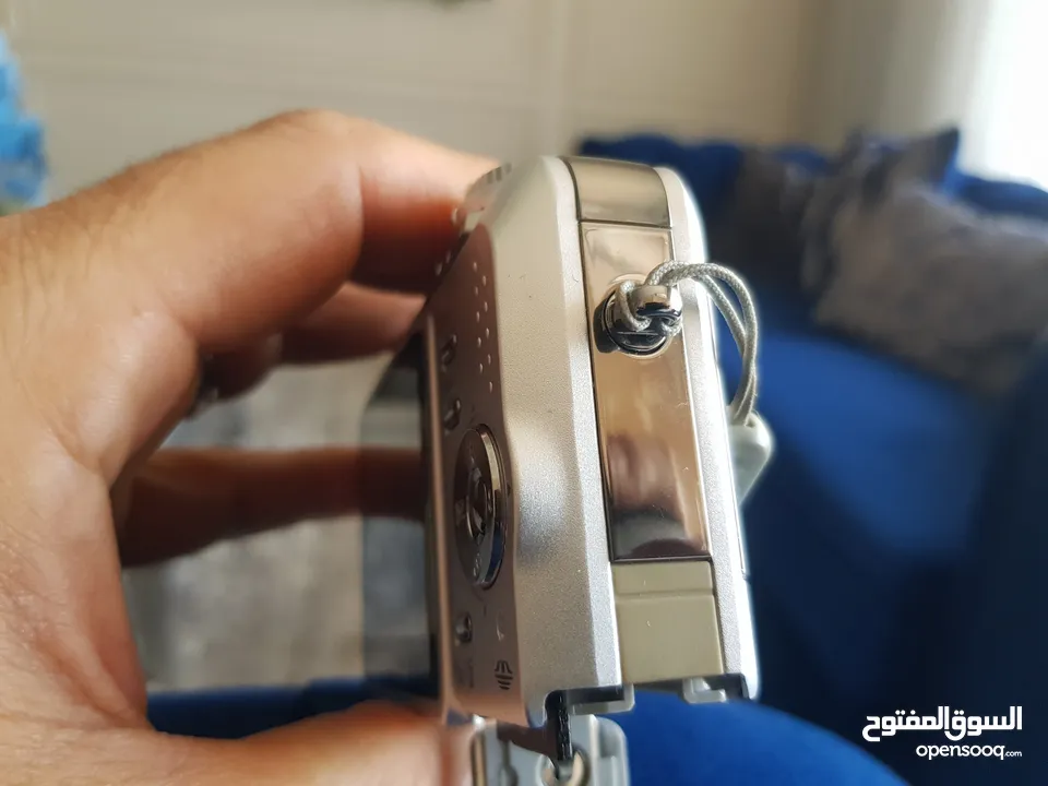 كاميرا سوني سايبر شوت 7.2 ميجا بيكسل 2.4 ال سي دي عالية الكفاءة استخدام بسيط جدا للبيع بسعر مغري...