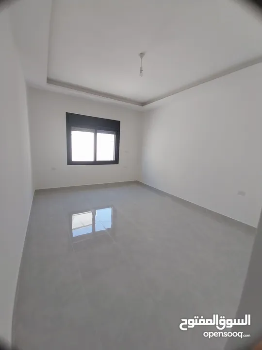 طابقيه  ضاحية الرشيد 4نوم 260م وتراسات