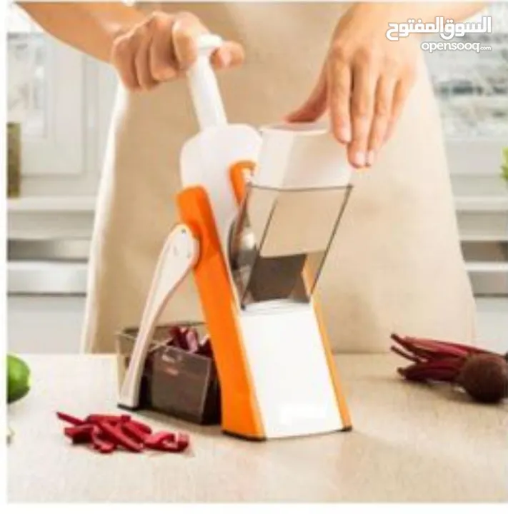 قطاعة يدويه وبرش الخضار و الفواكه و اجبان حلقات او  اصابع او مربعات معها ست روؤس استبدال حسب الحاجه