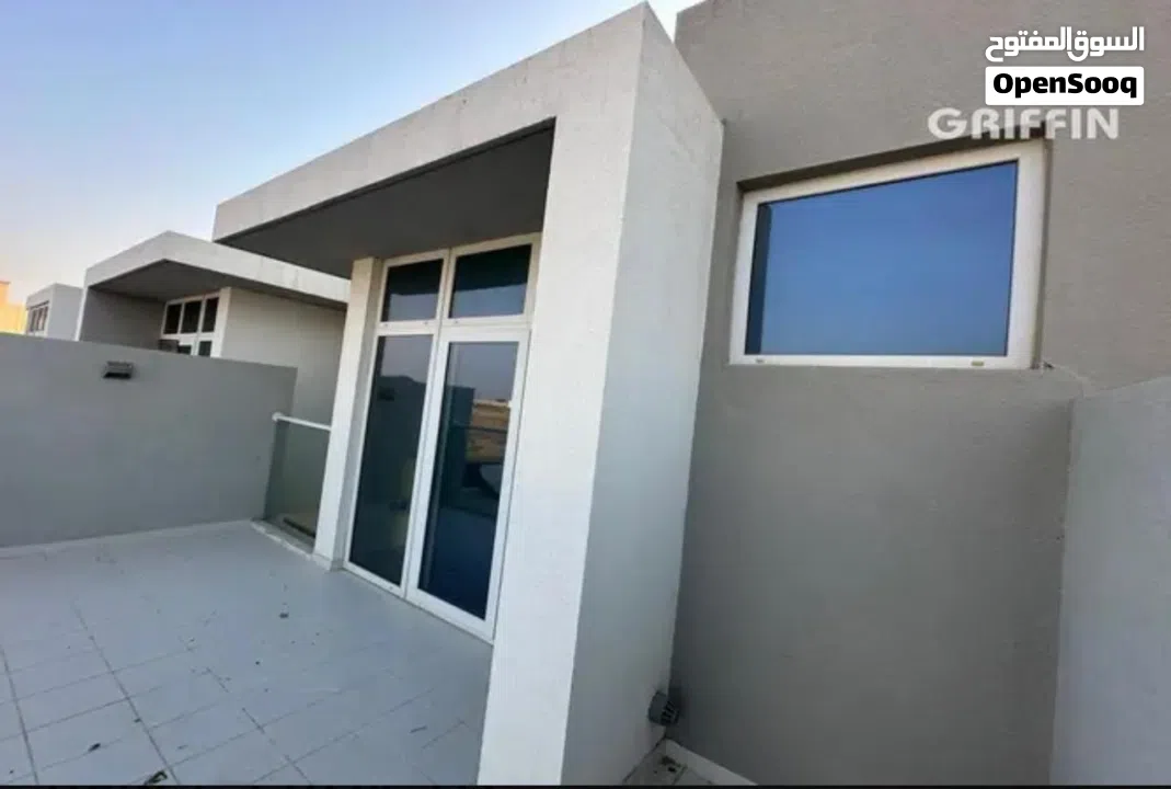 الاكثر طلبا شقه 3 غرف بمساحه واسعه وسعر لقطه غير قابل للمنافسه بادر بالحجز ومعرفه التفاصيل