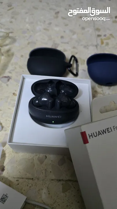 سماعة Huawei freebuds 5i بحالة الوكالة ولا غلطه