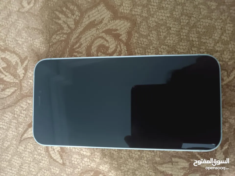 Iphone 12miniحاله ممتازه. ( مع باور بانك مغناطيسي واير بوت و3 كفرات للهاتف)