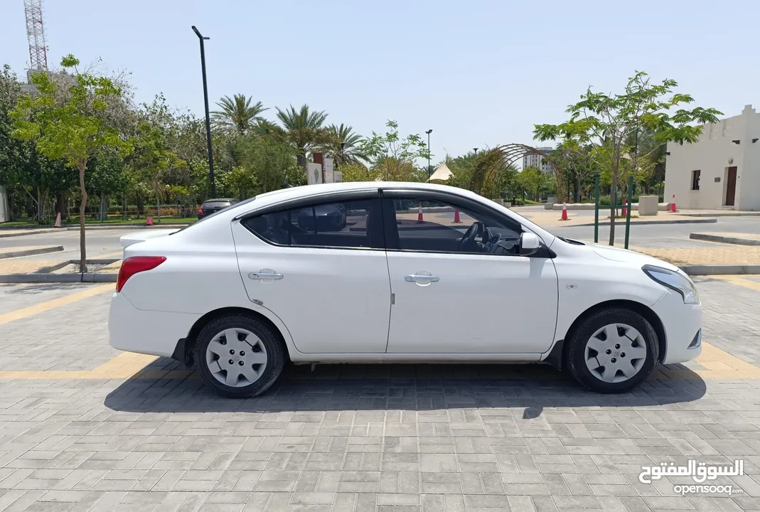 NISSAN SUNNY  MODEL  2022  CAR FOR SALE URGENTLY