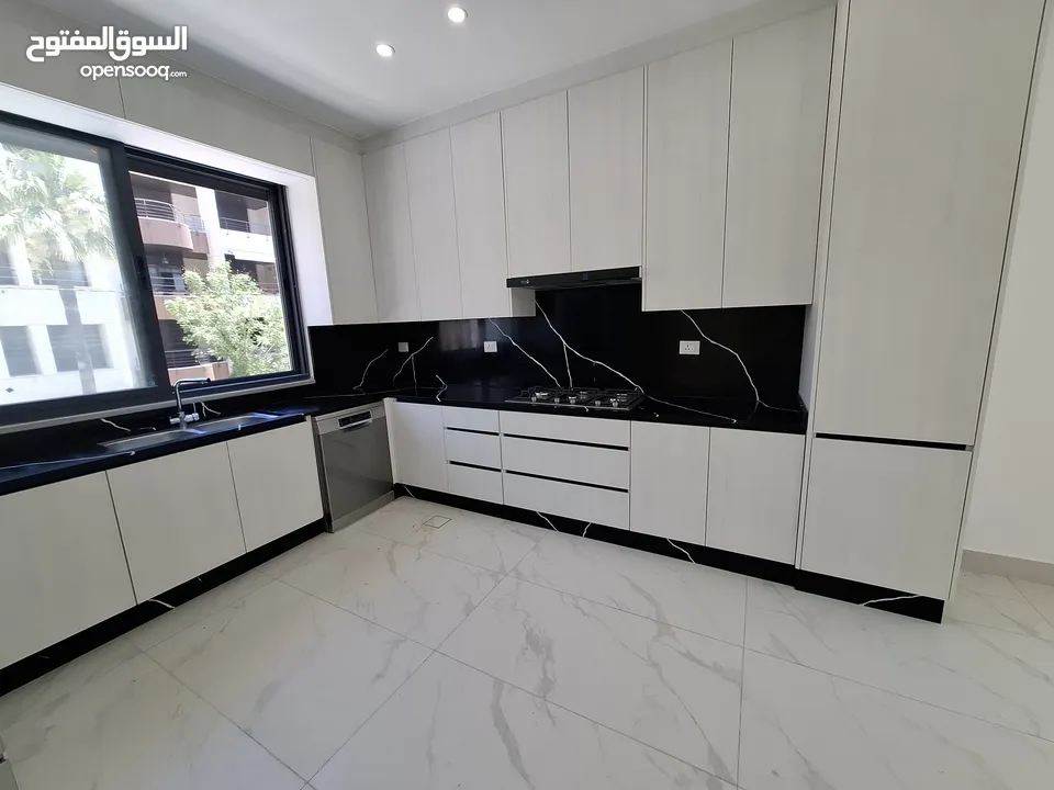 شقة جديدة شبه مفروشة للإيجار ( Property 43388 )-175093983