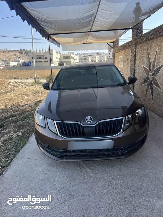 اسكودا اكتافيا 2019 بنزين مطور1400للبيع