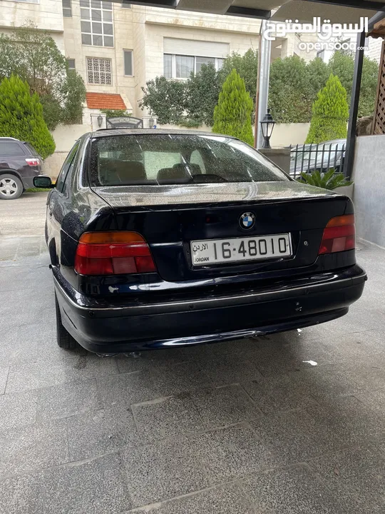 مالك واحد فقط BMW E39 523