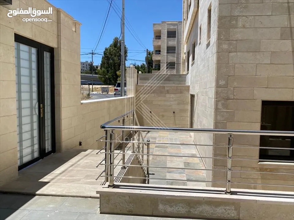 شقة مميزة للبيع في عمان - ضاحية النخيل - طابق شبه أرضي