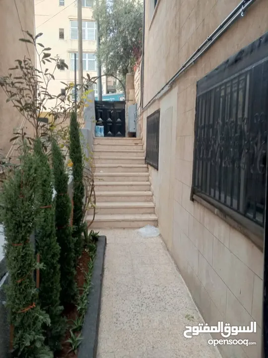 فرصه استثمار عقاري السعر مغري جداا جبل المنارة تطوير  عمارة مستقلة 3شقق مساحه البناء 120 سوبر ديلوكس