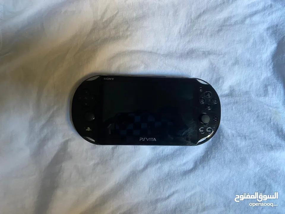 ps vita مع كفر و لعبتين