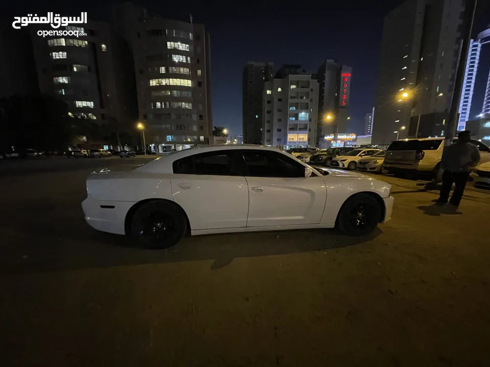 Dodge charger 2014 white