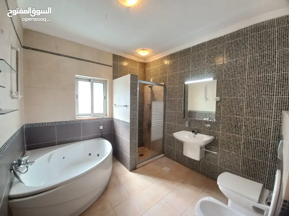 شقة غير مفروشة للإيجار 400م2 ( Property 19553 )-174847773