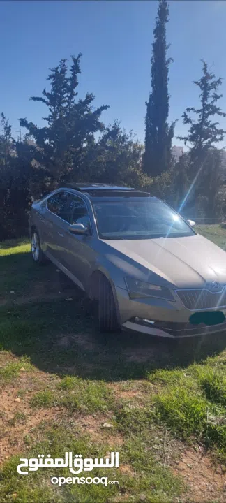 سكودا سوبيرب 4/4 280 حصان بانوراما اقتصادي جدا نضام الاستطفاف الذاتي 4 وضعيا قياده ممري كراسي صاروخ