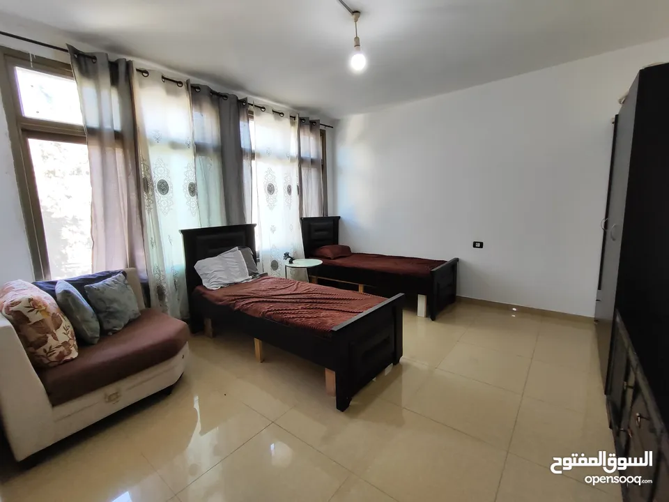 شقة مفروووشة بموقع مميز للايجار في الماصيون قرب فندق الكرمل 2300 شيقل