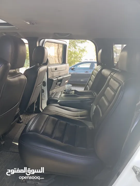 سيارة Hummer لإيجار الاعراس شامل السائق والزينة