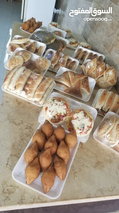 محل بيتزا ومعجنات وسناك للبيع بسعر مغري
