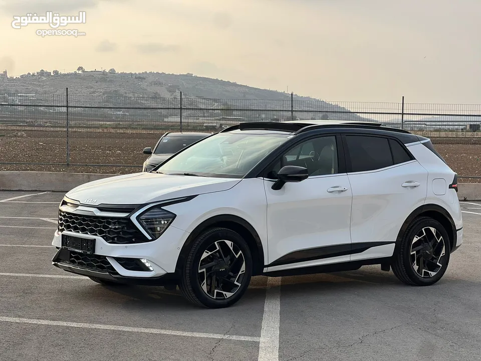 كايا سبورتاج  GT-Line Plug In /2022  فل الفل فتحة سقف بانوراما  فل مسكر  Plug In 4x4 -  271Hp
