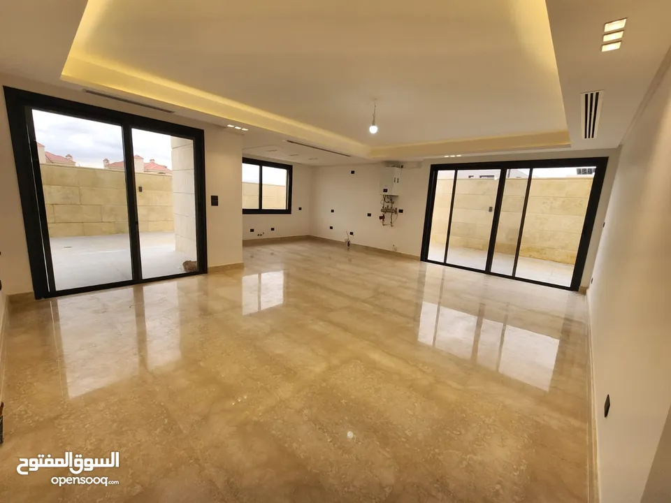 شقة فاخرة للبيع في منطقة الظهير - ref : 14485