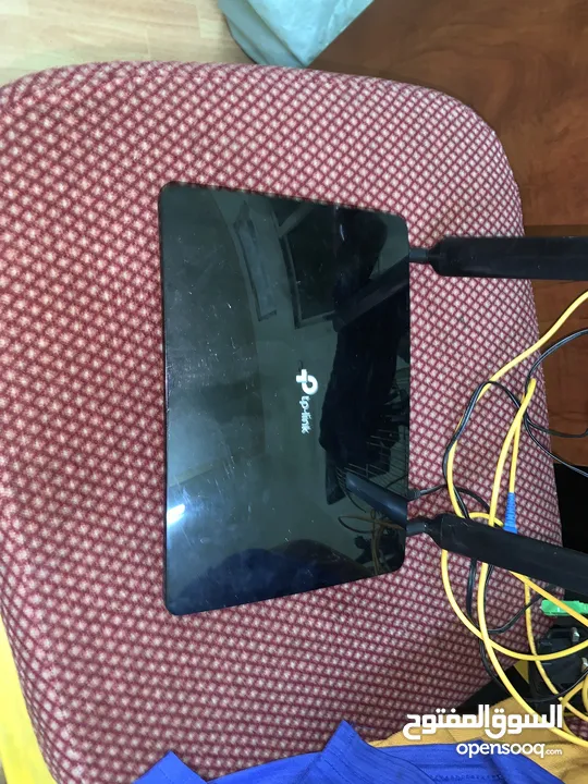 Tp-link wifi router used but in good condition sim wifi