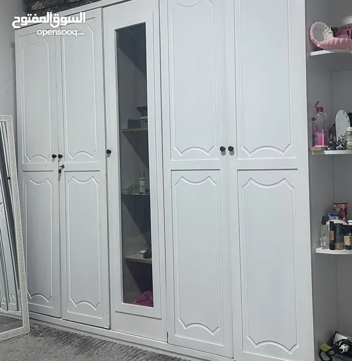 خزانة لامينت للبيع