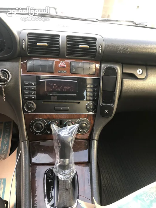 مرسيدس C200 فحص كامل للبيع موديل 2004 لون كحلي