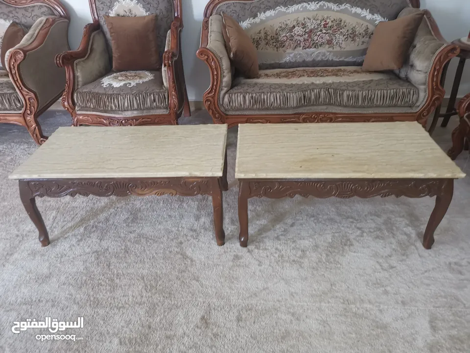 طقم جلوس اقرا  الوصف فرصة شراء اثاث مصري تصميم ولون جميل جدا ونوعية خشب جدا ممتازة خشب الزان.