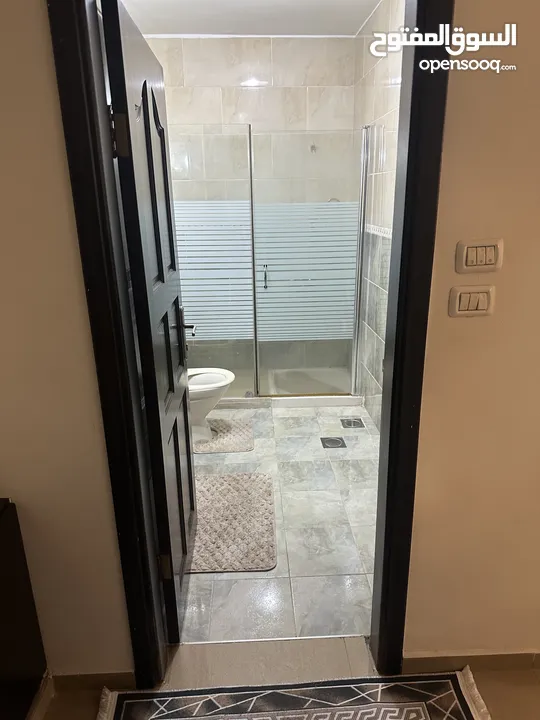 بيت للايجار منطقه عين منجد رام الله