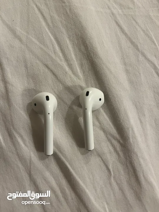 Airpods 2nd generation used but like new for sale