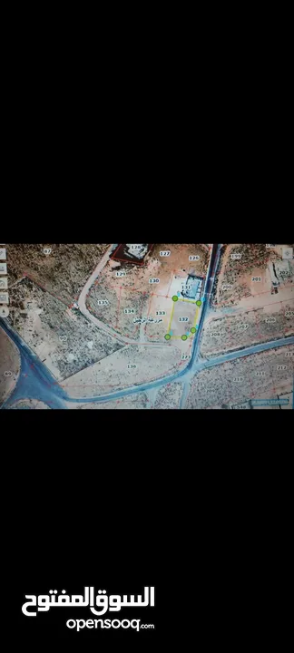 قطعتين ارض للبيع في اجمل موقع في بيرين اسكان الرياض مساحة كل قطعه 500 متر ملاصقات لبعض جميع الخدمات