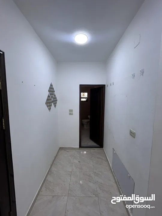 شقة للايجار طريق المنشية