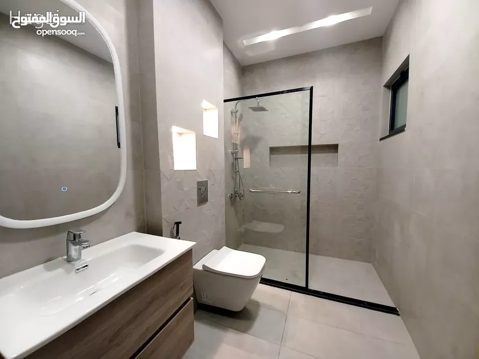 شقة فاخره للبيع في دير غبار  ( Property ID : 33014 )