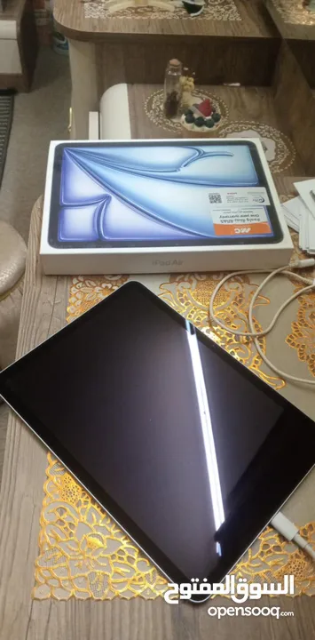 ايباد ipad air 11 (m2) 2024 مستعمال قليل جدا اخو اجديد البطاريه 100-100