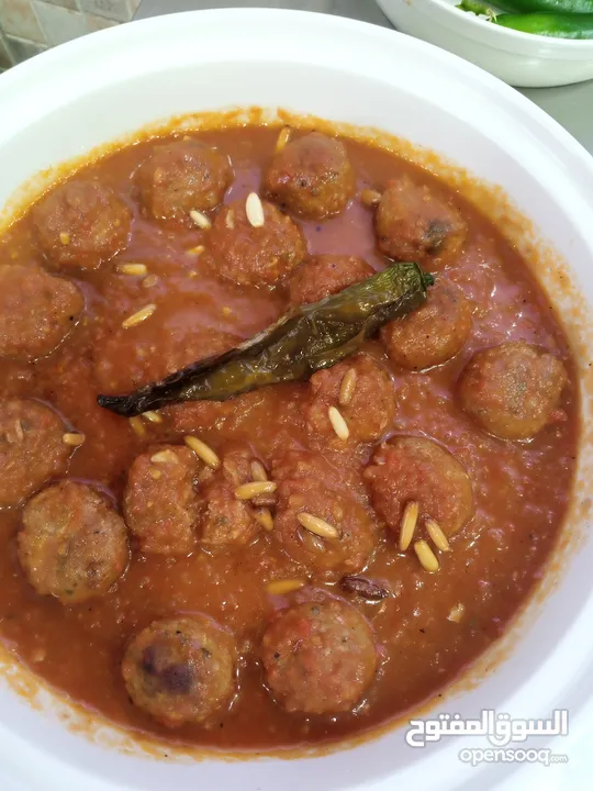 شيف طباخ شرقي وغربي وسلطات ابحث في الفندق عن عمل خبره في الاكل العربي والسلطات