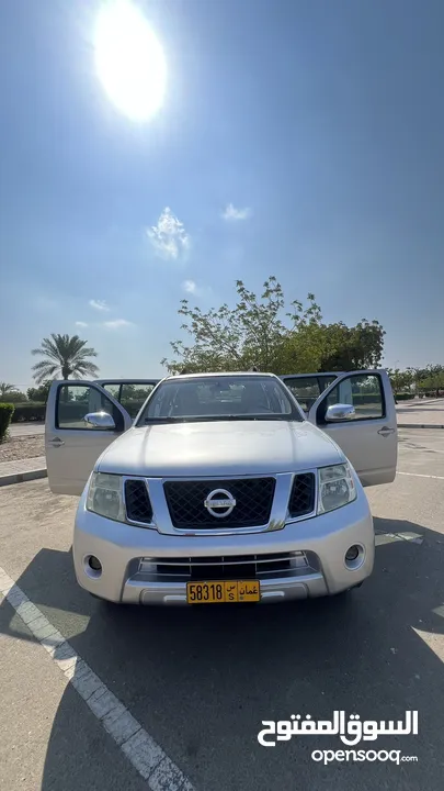 Nissan Pathfinder 2010 SE