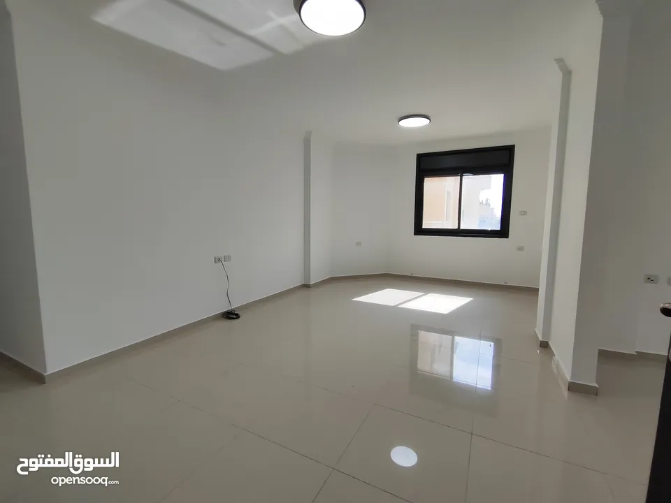 شقة غير مفروشة للايجار في عين مصباح قرب سوبر ماركت بغداد