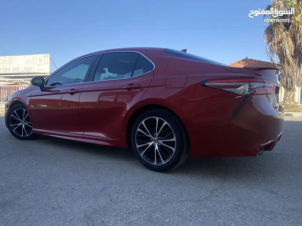 TOYOTA CAMRY SE 2019