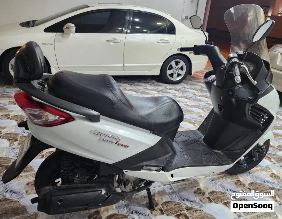 للبيع سكوتر SYM 200cc موديل 2016