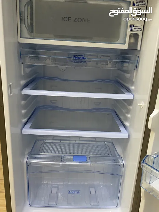 No complaintsGood workingneat condition refrigerator  لا توجد شكاوى، عمل جيد، ثلاجة نظيفة ومرتبة