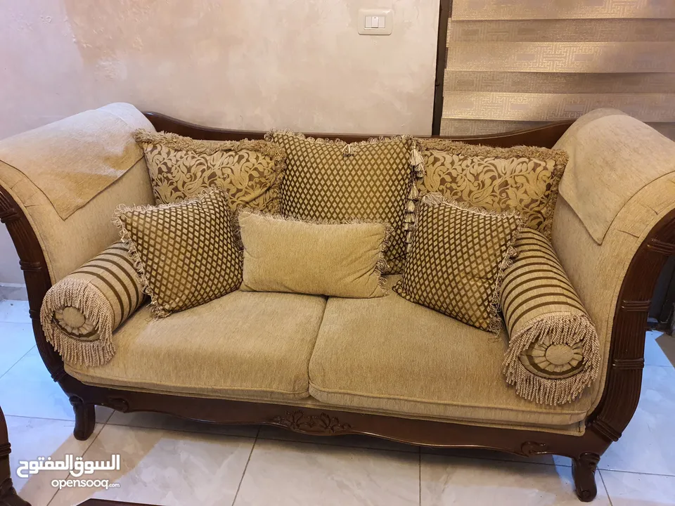 كنب  ضيوف فاخر ممتاز