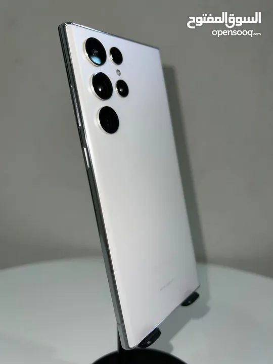 Samsung s22 Ultra ساسمونج s22 الترا  128 جيجا المعالج سناب دراجون ولا شخط  استعمال خفيف  مع شاحن