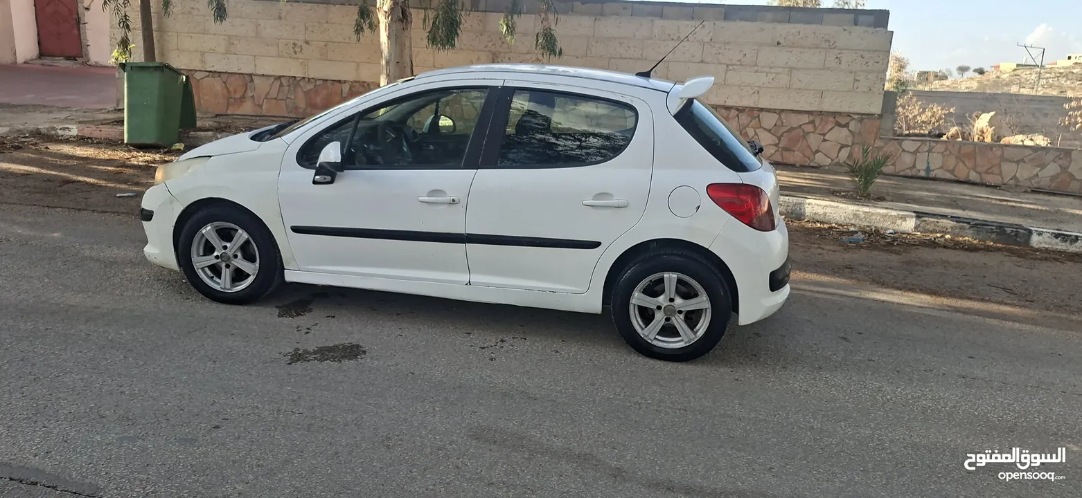 بيجو 207 مش 206موديل 2008-اتومتيك -ماتور 1600اصل برايفت فحص الف وسعر محرقة كاش نظيفة من الاخر